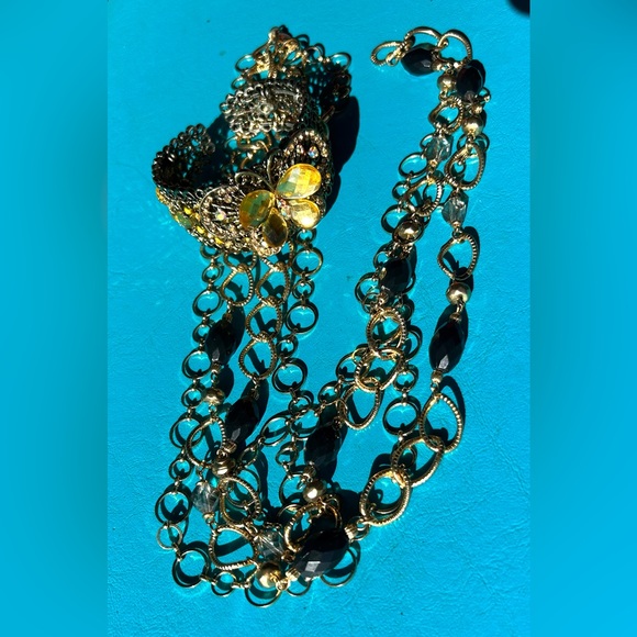 FINAL PRICE! 2 Lovely Gold Necklaces 40+” & a Stunning Golden Butterfly Cuff - Picture 3 of 10
